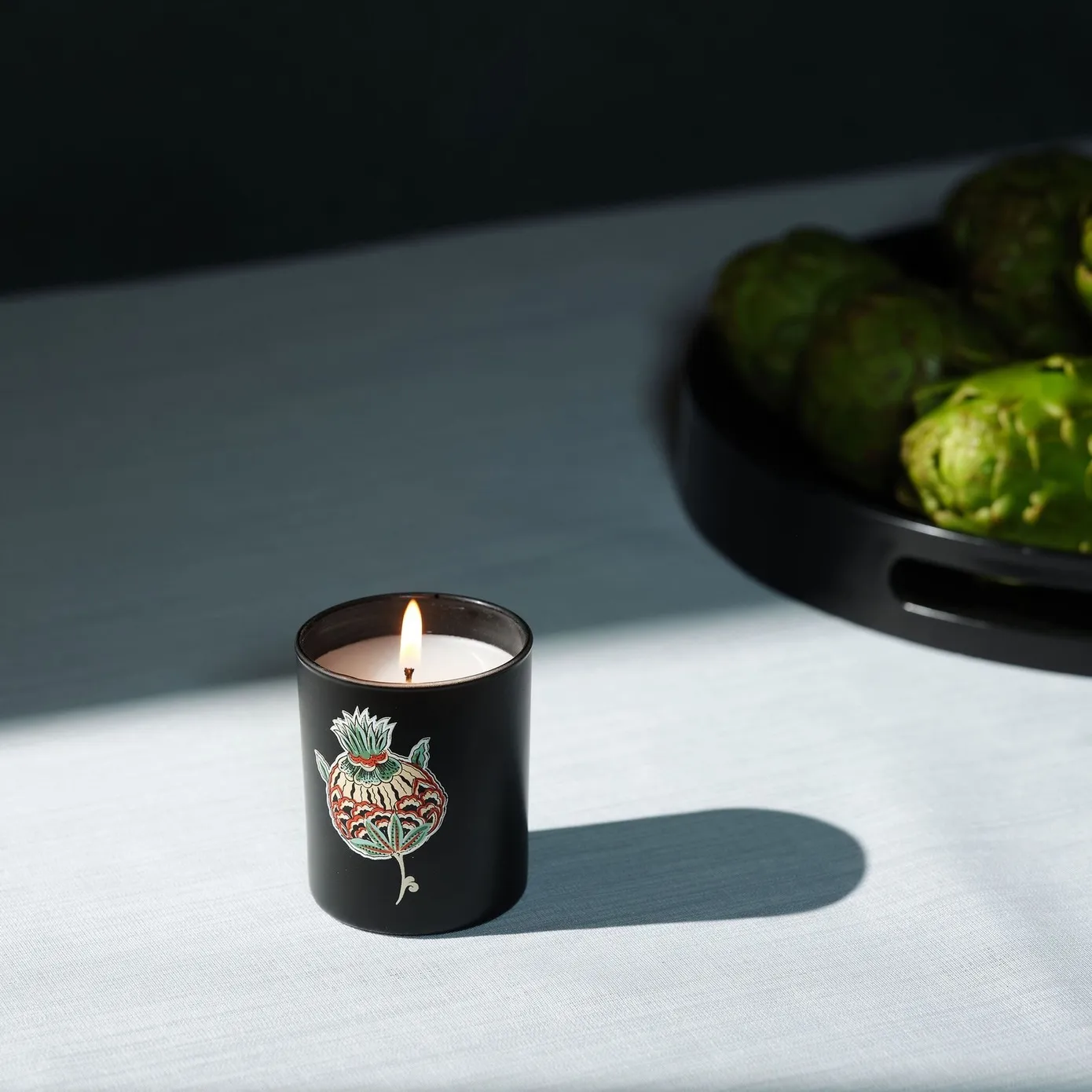 Bougie parfumée Karaca Home Paye en verre noir - Image 2