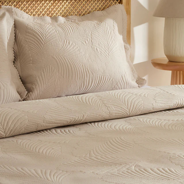 Ensemble Couvre-lit Leaf Beige 230x240 cm + 2 (50x70 cm) - Image 5