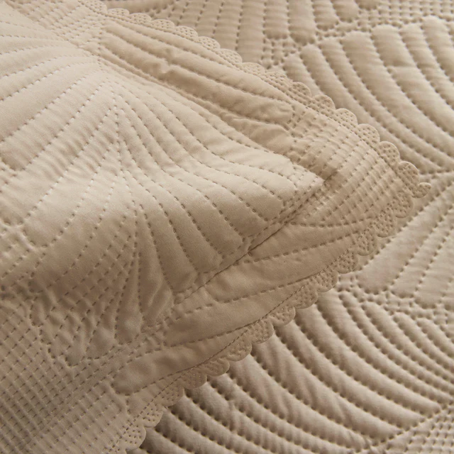 Ensemble Couvre-lit Leaf Beige 230x240 cm + 2 (50x70 cm) - Image 7