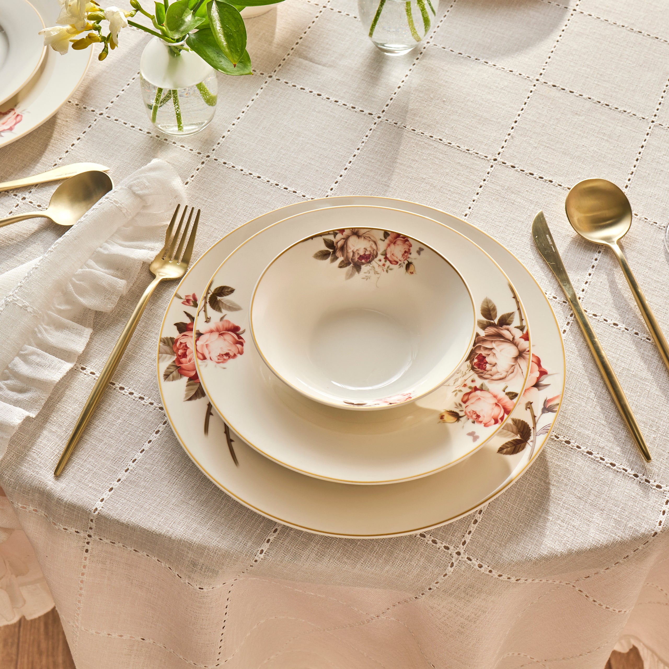 Karaca Bone China Rosie Service de Table 24 Pièces pour 6 Personnes, Multicolore - Image 13