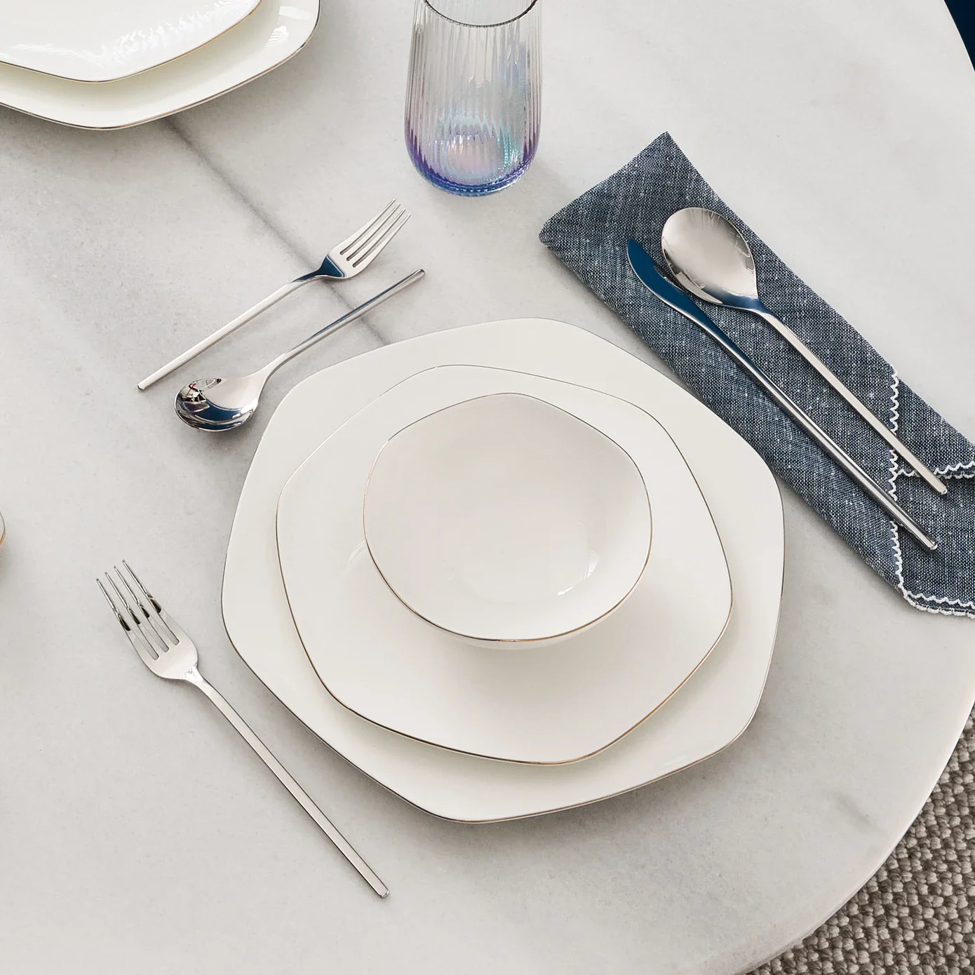 Karaca Fine Pearl Extra Hexagon, Service de Vaisselle 61 pièces pour 12 personnes, Doré - Image 5