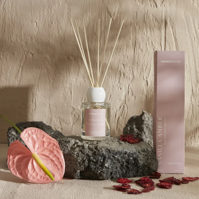 Karaca Home Essentials Parfum d'intérieur Vanille Ambre avec bâtonnets 100 ml - Image 3
