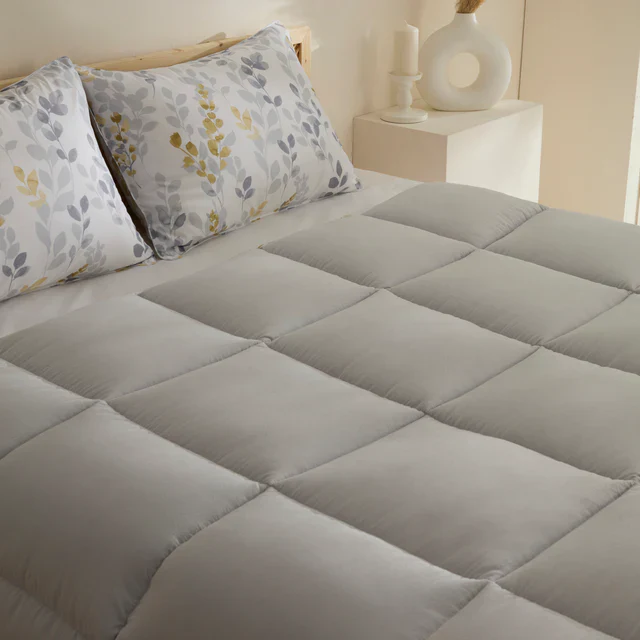Karaca Leaf Gris – Ensemble Couette Double 200x200 + 2x50x70 - Image 3