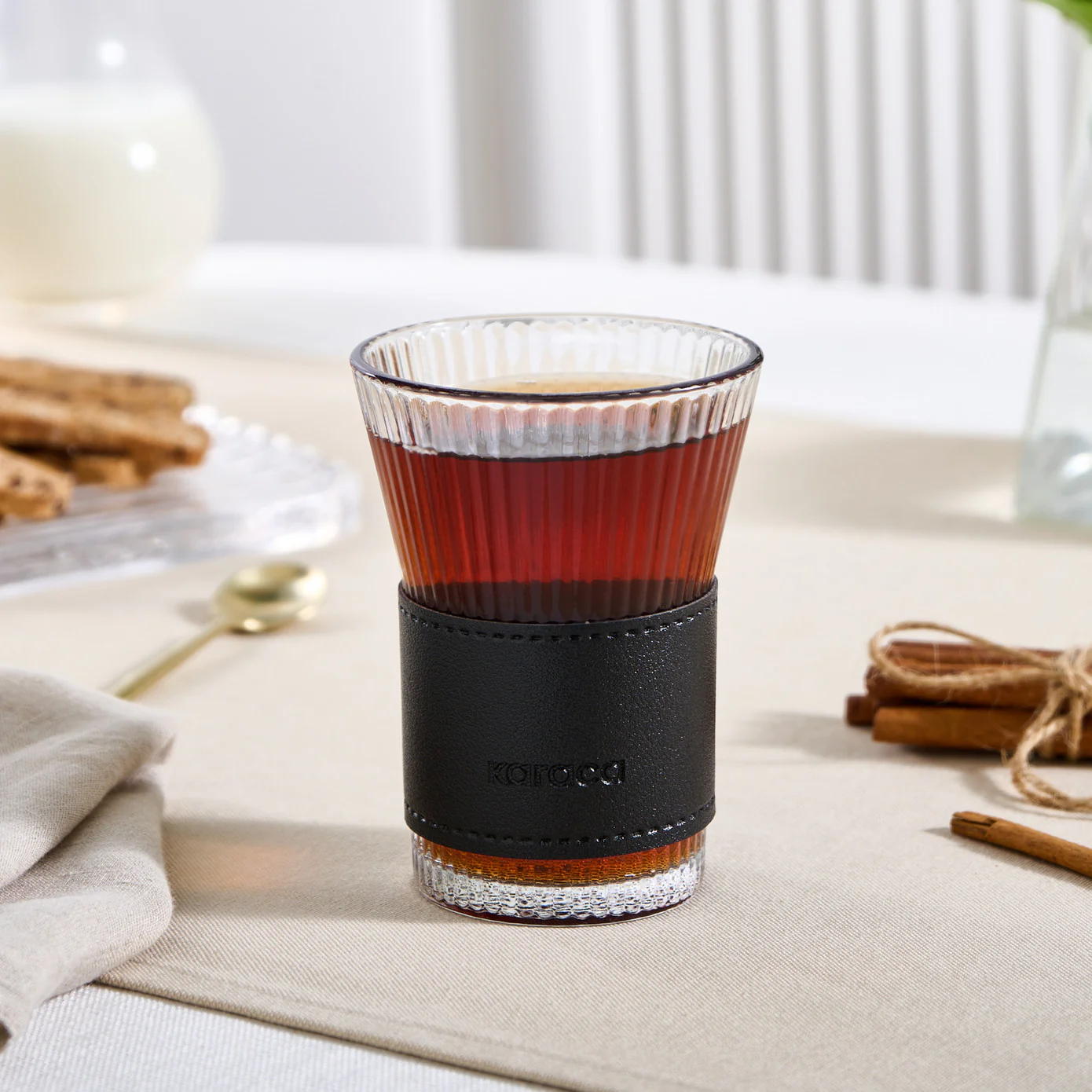 Karaca Leather Cool Touch Verre à Latte 210 ml Noir - Image 4