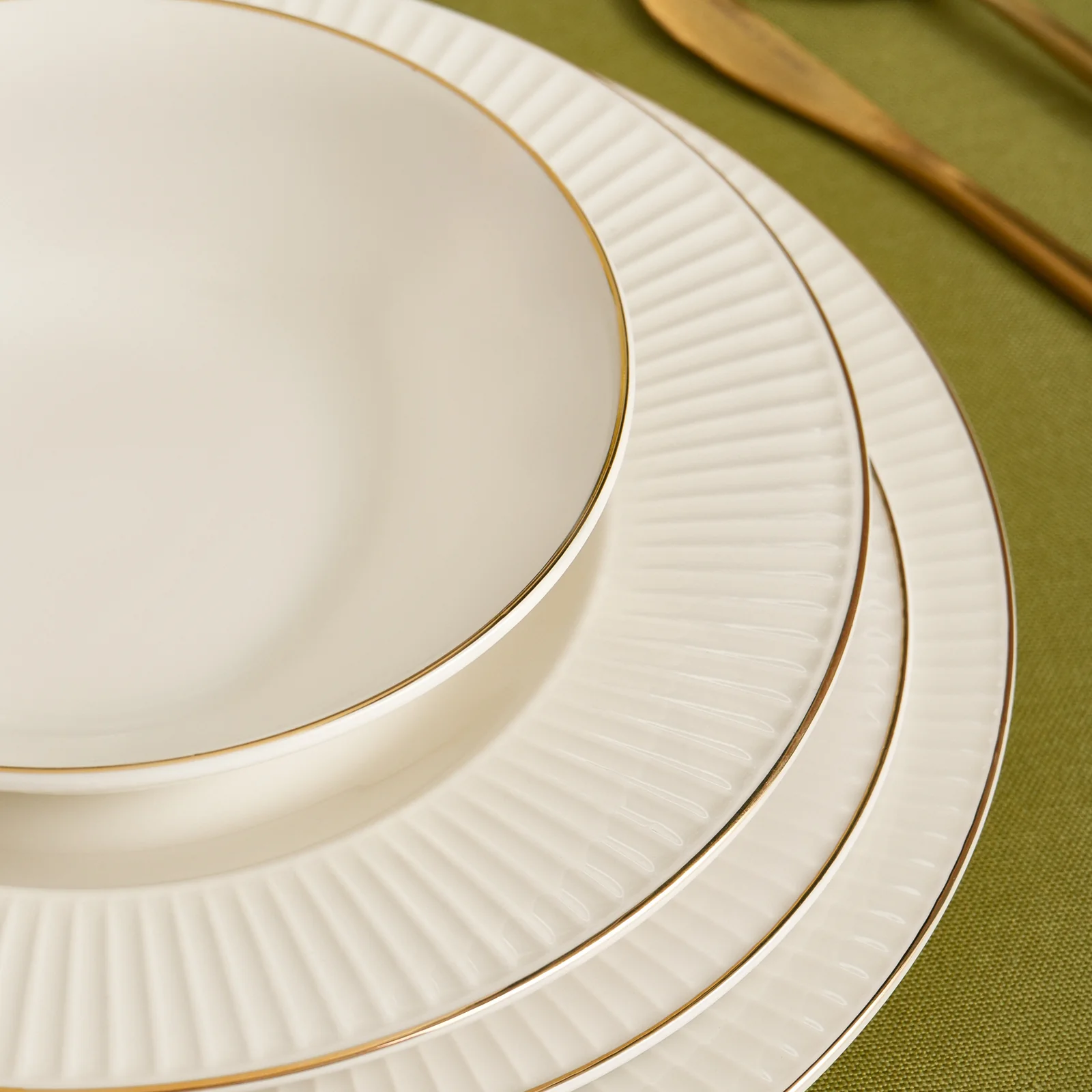 Karaca Stream Bone Massimo Service De Table Doré 24 Pièces - Image 9