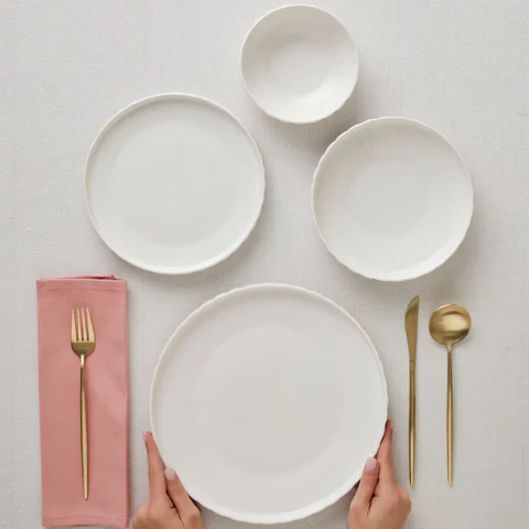 Service de table Karaca Stream Bone China Pumpkin 24 pièces pour 6 personnes, Blanc - Image 3