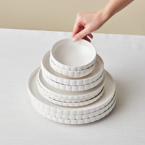 Service de table Karaca Stream Bone China Pumpkin 24 pièces pour 6 personnes, Blanc - Image 8