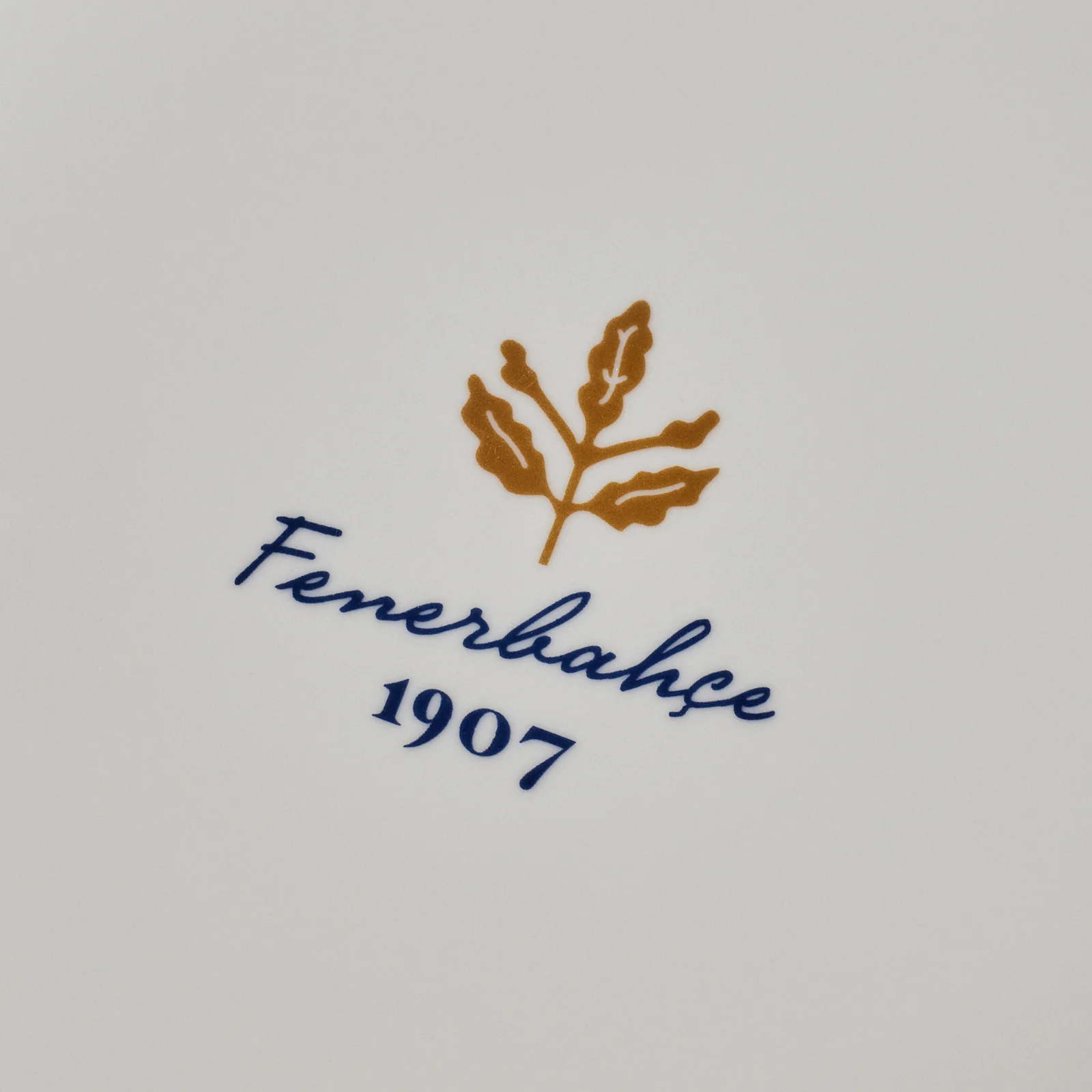Karaca x Fenerbahçe Service de Table Forever Bone Sous Licence 24 Pièces pour 6 Personnes - Image 6