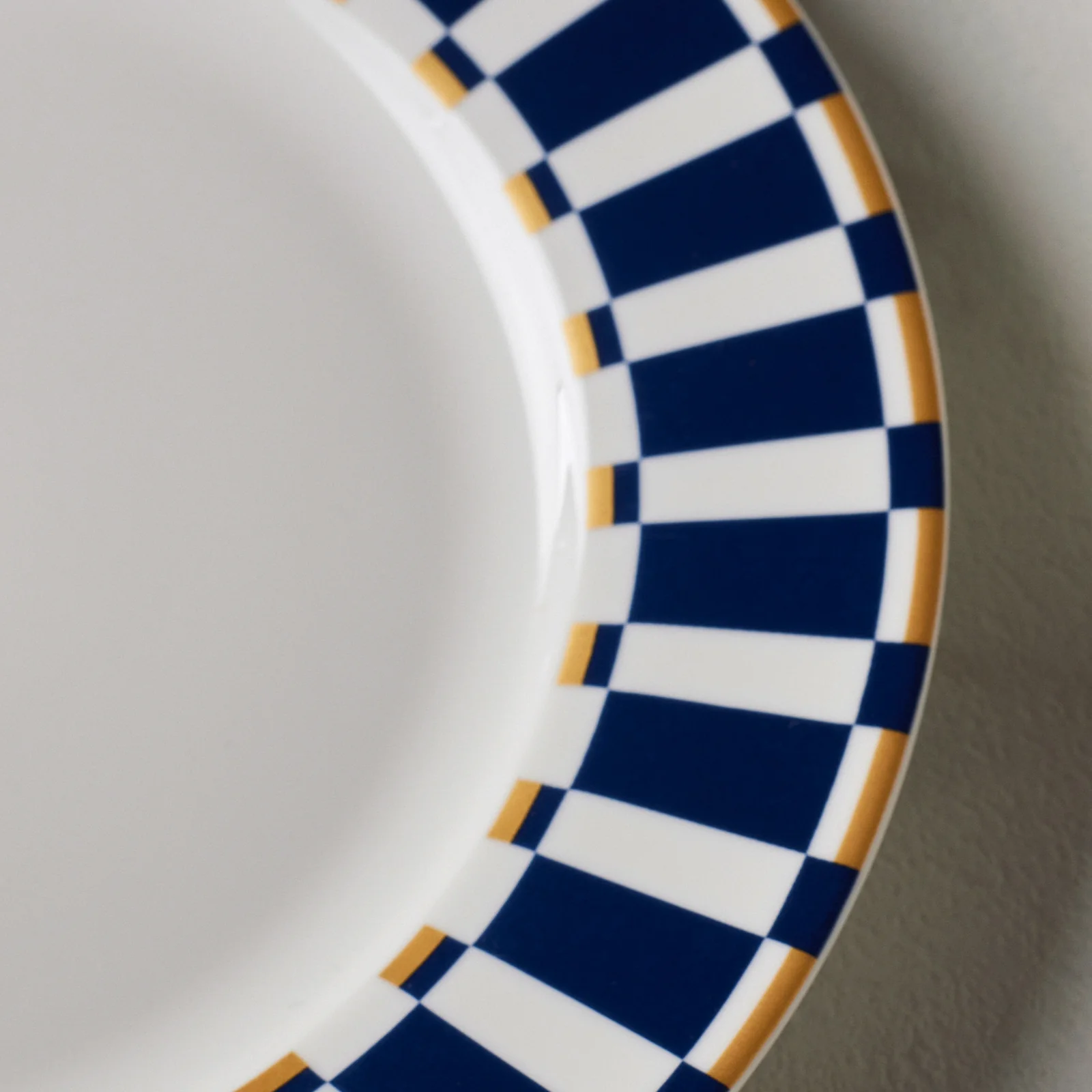 Karaca x Fenerbahçe Service de Table Forever Bone Sous Licence 24 Pièces pour 6 Personnes - Image 8