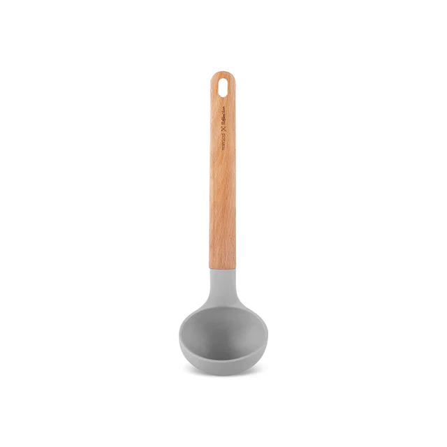 Louche en silicone Karaca x Refika Gadgets avec manche en bois - Image 4