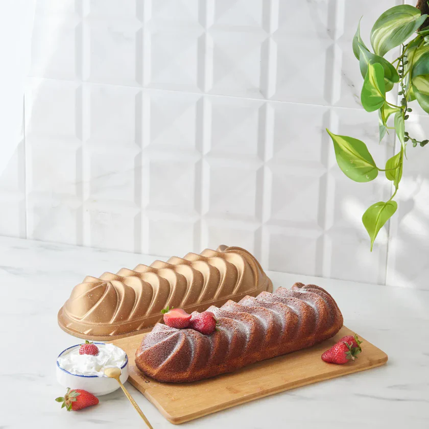 Moule à Gâteau Karaca Cake Pro Vera en Fonte, Or, 35 cm - Image 3