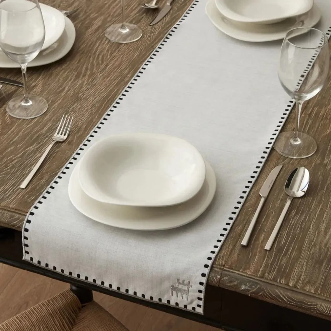 Napperon Karaca Home Collection Signature du 50e anniversaire, blanc argent - Image 2