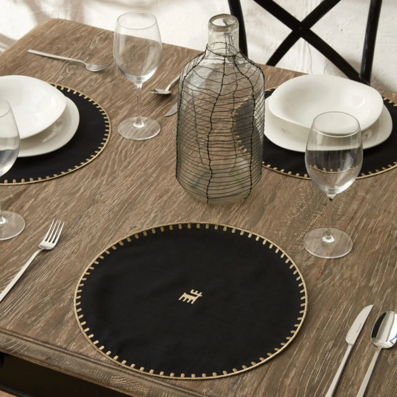 Napperon Karaca Home Collection Signature du 50e anniversaire, or noir, rond - Image 3