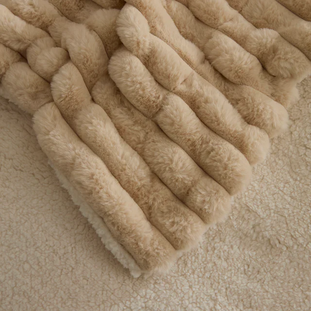 Plaid TV Karaca Rabbit Sherpa Beige - Image 6