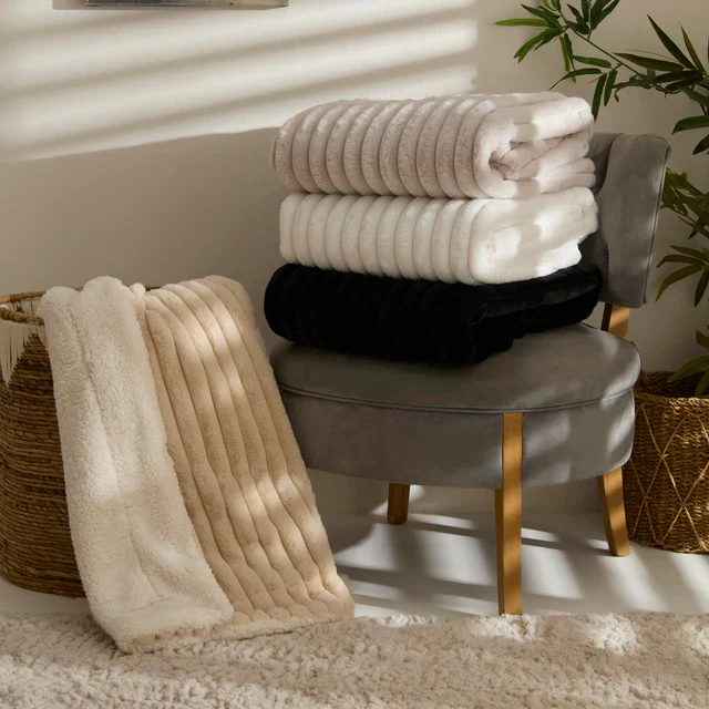 Plaid TV Karaca Rabbit Sherpa Beige - Image 7