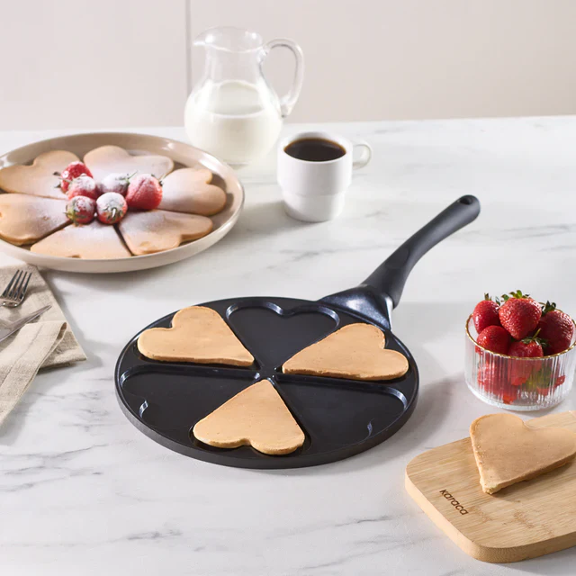 Poêle à pancakes en céramique antiadhésive à induction Karaca Fluffy Love, 26 cm, noire - Image 3