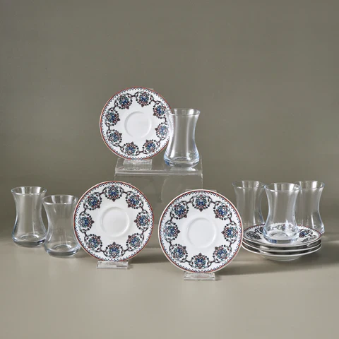 Service à Thé Turc Karaca Nakkas 12 Pièces en Bone China pour 6 Personnes, 130 ml, Rouge