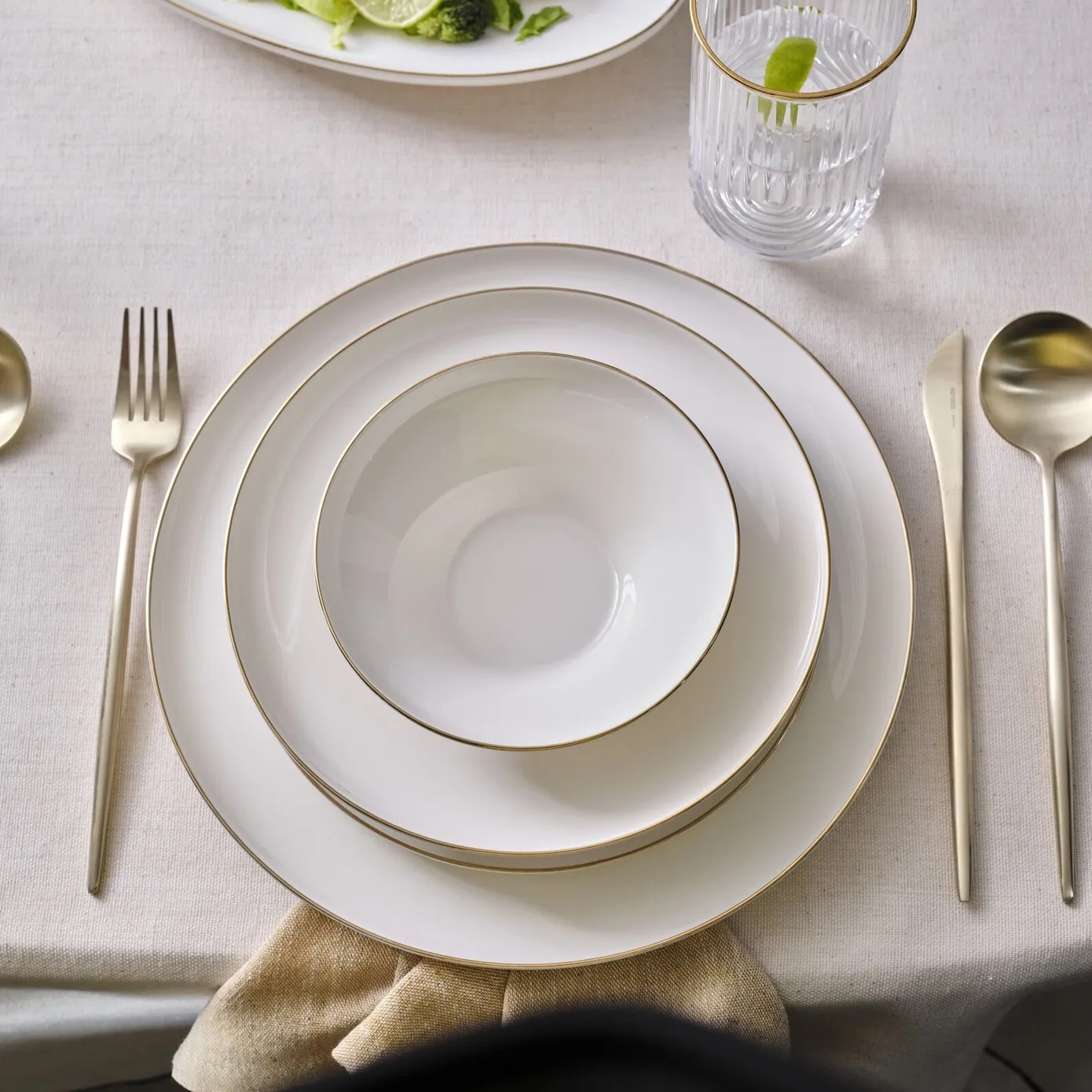 Service de table Karaca Streamline Nefeli pour 12 personnes, 56 pièces, New Generation Bone, or - Image 6