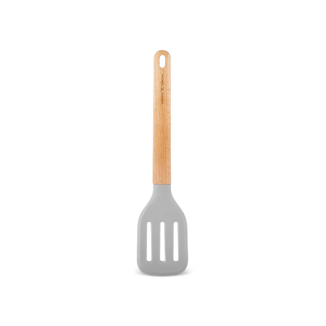 Spatule rainurée en silicone Karaca X Refika Gadgets avec manche en bois - Image 5